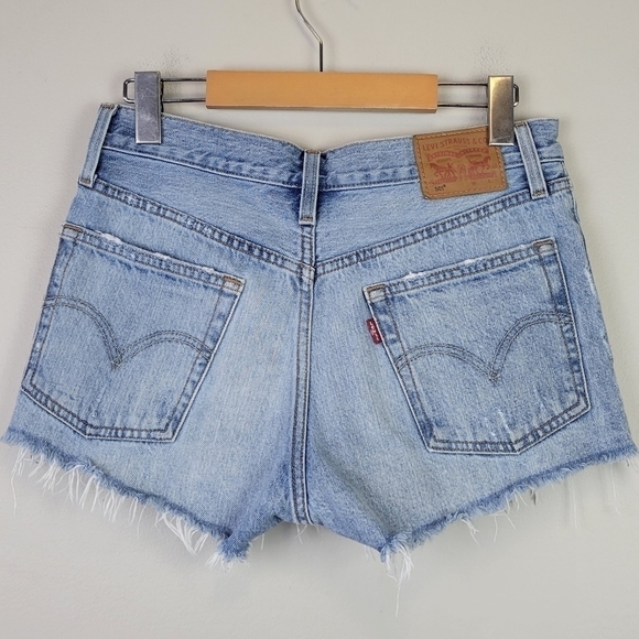 Levi's 501 Shorts Button Fly Frayed Hem 26 - Picture 5 of 12